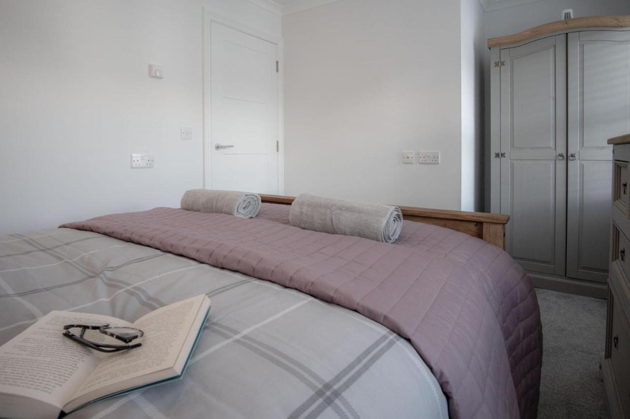Ty Melyn - 2 Bedroom Cottage - Тенбі Екстер'єр фото